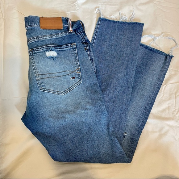 TOMMY HILFIGER distressed patched jeans 29 x 28 - Picture 2 of 3